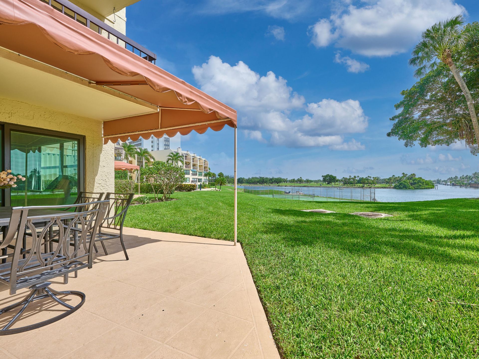 374 Golfview Road, Unit 106, North Palm Beach, FL 33408 Photo