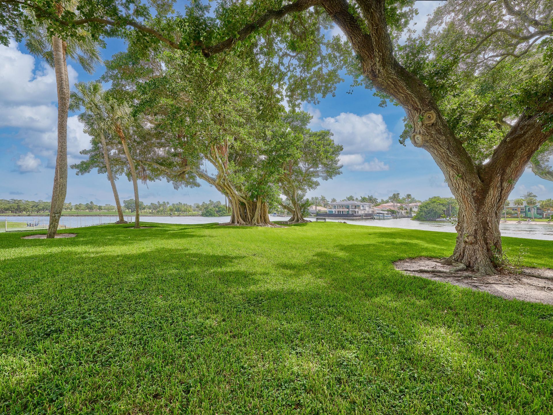 374 Golfview Road, Unit 106, North Palm Beach, FL 33408 Photo