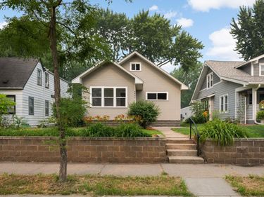 4842 34th Avenue S, Minneapolis, MN 55417