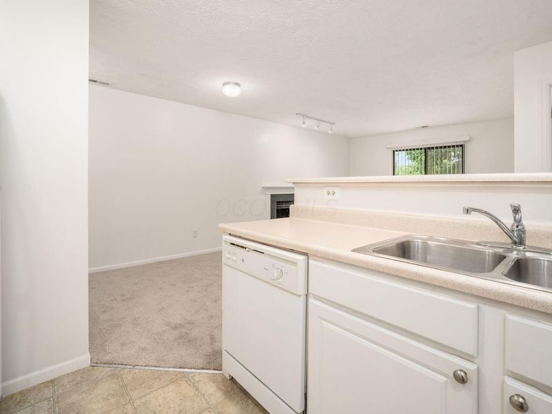 5330 B Stonemeadow Avenue, Unit SA5330 B, Columbus, OH 43220 Photo 10