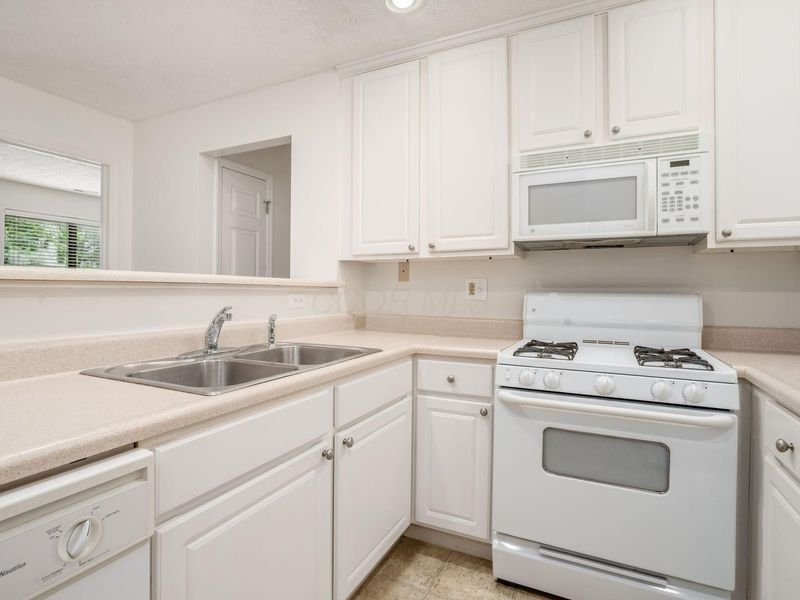 5330 B Stonemeadow Avenue, Unit SA5330 B, Columbus, OH 43220 Photo 20