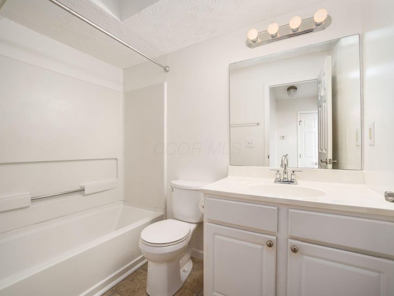 5330 B Stonemeadow Avenue, Unit SA5330 B, Columbus, OH 43220 Photo 21