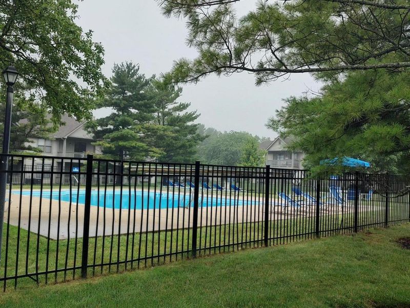 5330 B Stonemeadow Avenue , Unit SA5330 B, Columbus, OH 43220 Photo 4