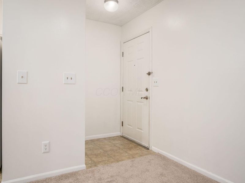 5330 B Stonemeadow Avenue, Unit SA5330 B, Columbus, OH 43220 Photo 8