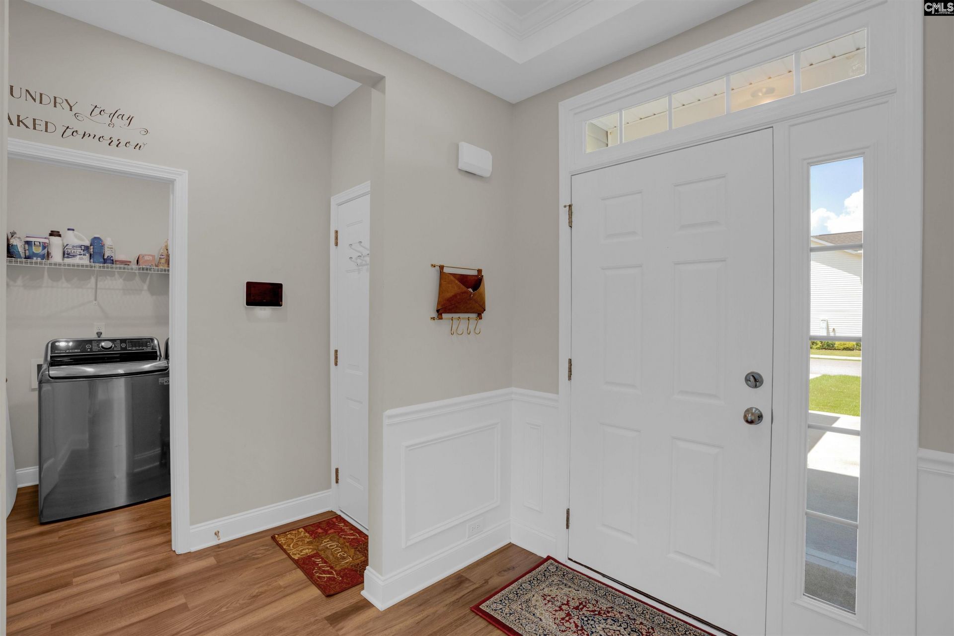 605 Roslindale Circle  Photo 4