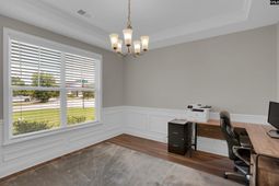 605 Roslindale Circle  photo 4