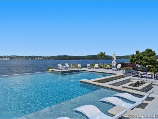 166 Captiva Drive, Unit 8C, Sunrise Beach, MO 65079