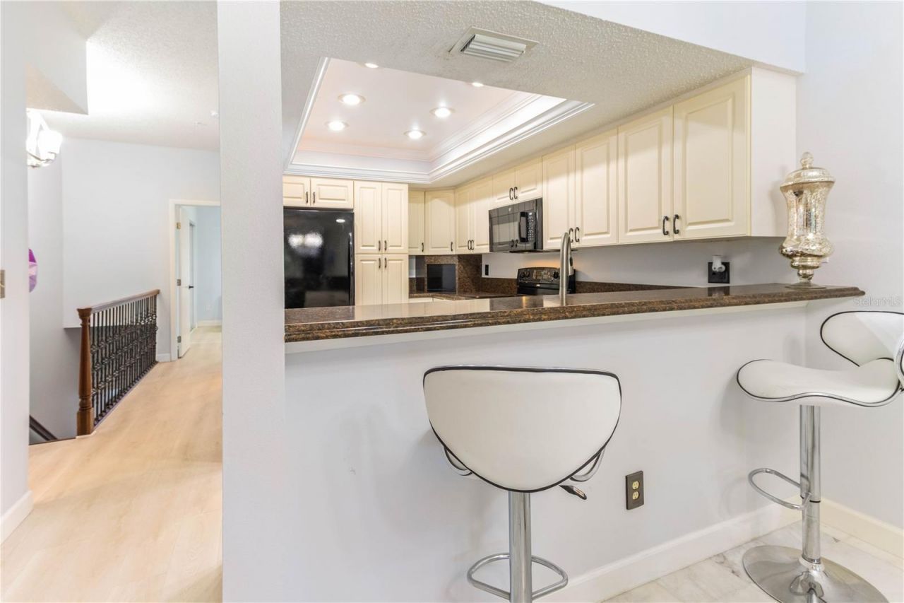 320 Island Way , Unit 605, Clearwater Beach, FL 33767 Photo