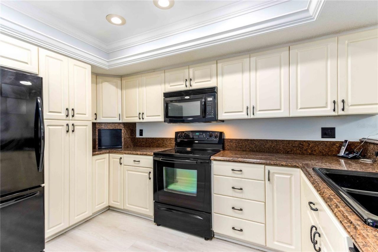 320 Island Way , Unit 605, Clearwater Beach, FL 33767 Photo