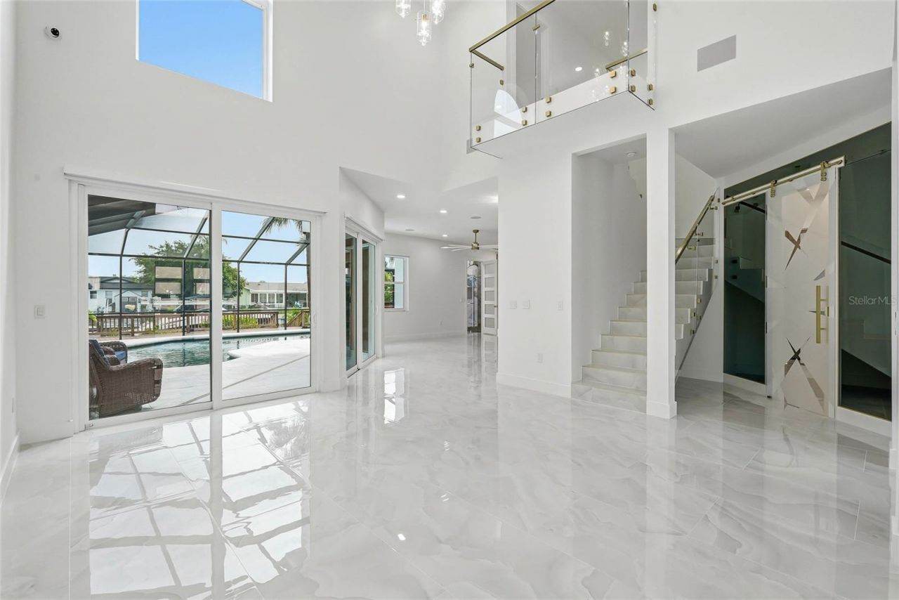 10627 Hatteras Drive Sw, Tampa, FL 33615 Photo