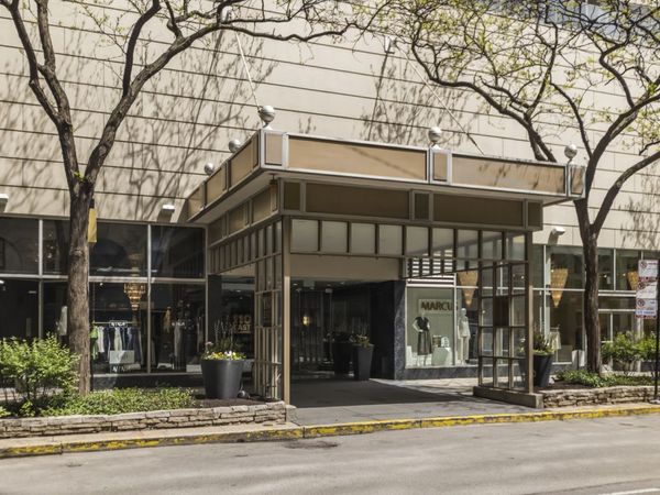 110 E Delaware Place , Unit 802, Chicago, IL 60611
