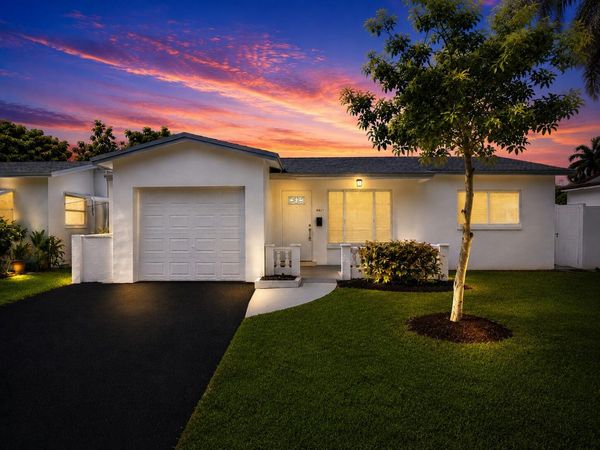 4827 NW 43RD Court, Lauderdale Lakes, FL 33319