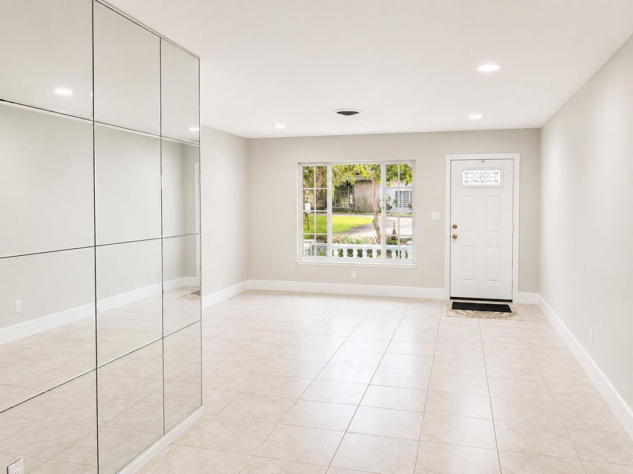 4827 NW 43rd Court, Lauderdale Lakes, FL 33319 Photo