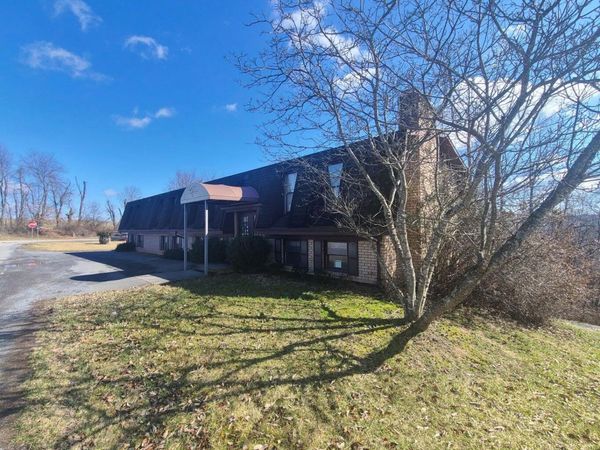 100 Brier Hill Ln, Ronceverte, WV 24970
