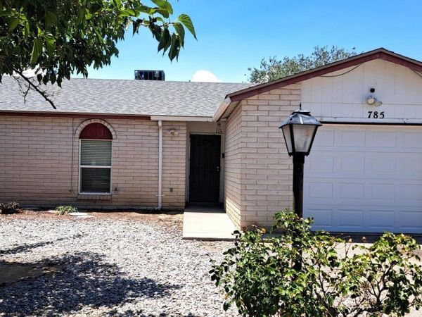 785 Arcturus Avenue SE, Albuquerque, NM 87124