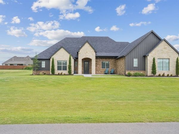 1105 Dorsi Way, Newcastle, OK 73065