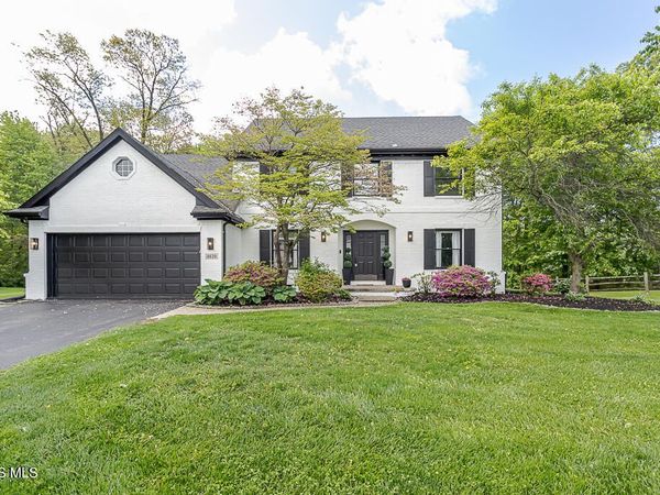 8629 Saint George Drive, Holland, OH 43528