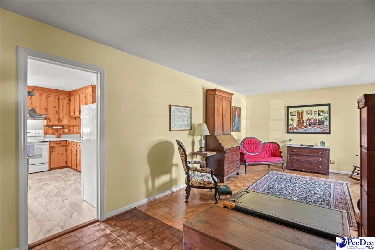 305 Dianne Drive Photo 5