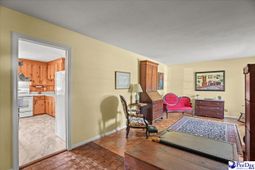 305 Dianne Drive photo 4