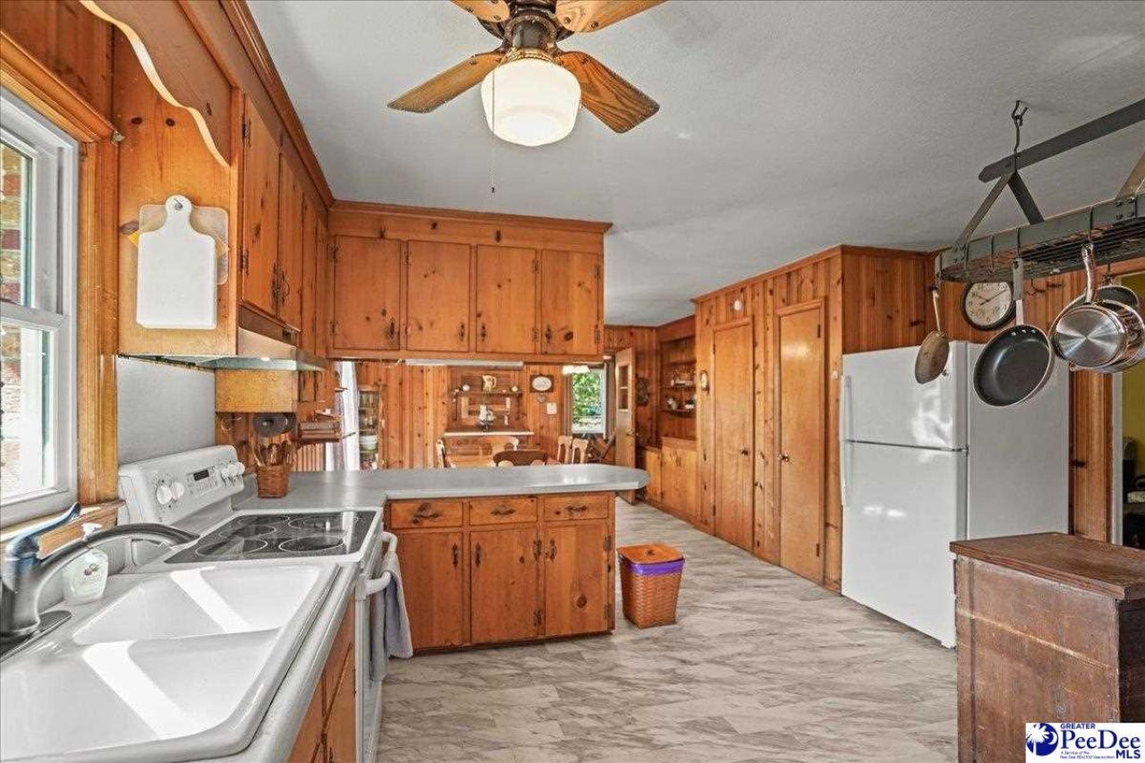 305 Dianne Drive Photo 9