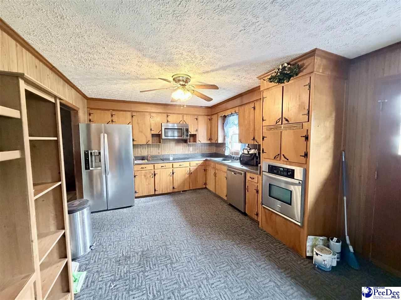 2136 Jones Rd. Photo 4