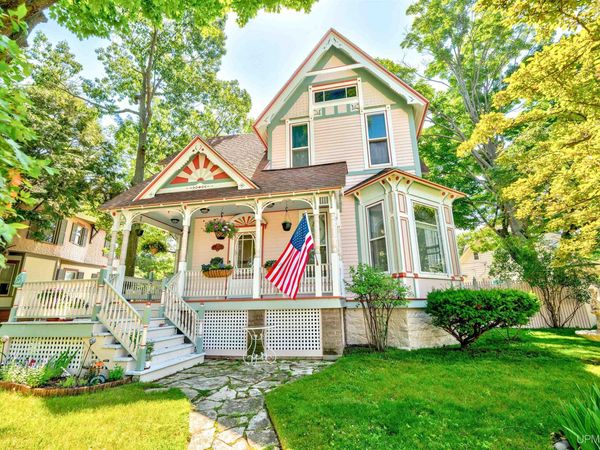 635 Ogden Avenue, Escanaba, MI 49829