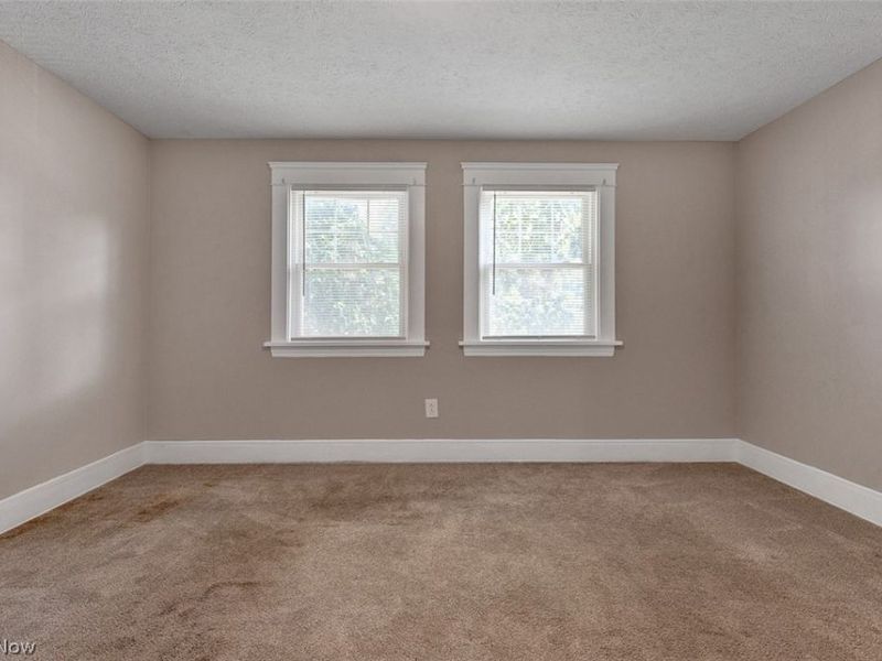 10421 Dale Avenue, Cleveland, OH 44111 Photo 11