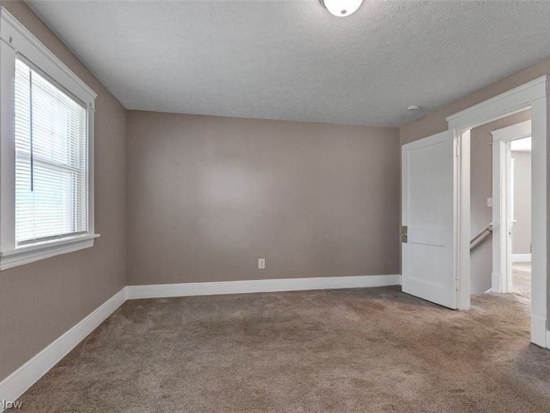 10421 Dale Avenue, Cleveland, OH 44111 Photo 13