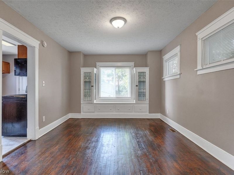 10421 Dale Avenue, Cleveland, OH 44111 Photo 7
