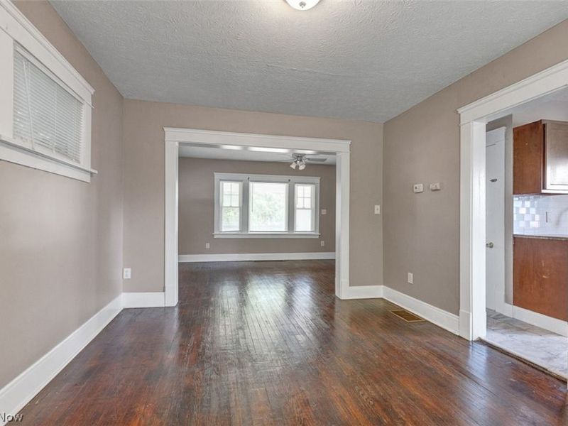 10421 Dale Avenue, Cleveland, OH 44111 Photo 8