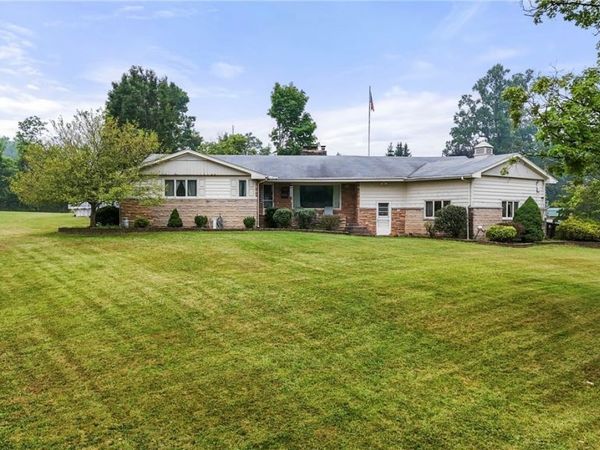 8060 Sigle Lane, Poland, OH 44514