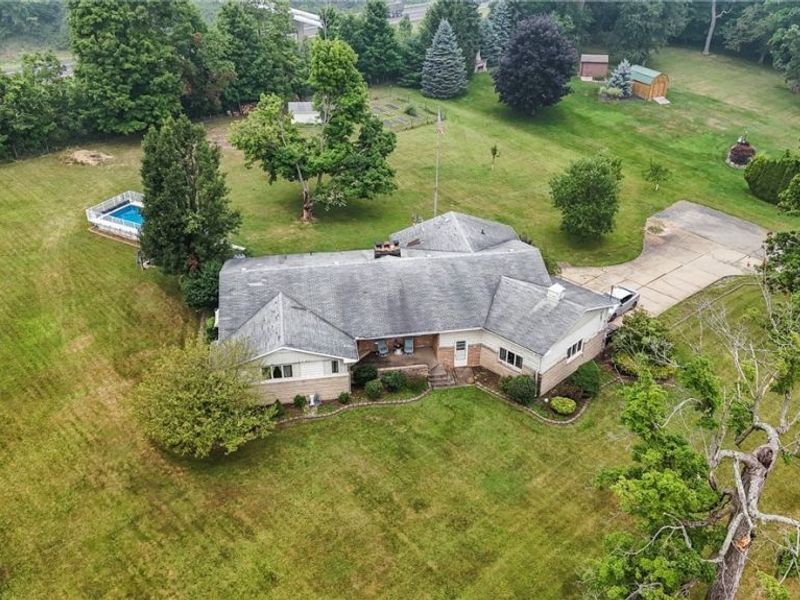 8060 Sigle Lane, Poland, OH 44514 Photo 6