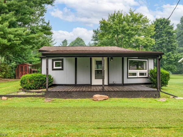 189 Hawthorne Drive, Deerfield, OH 44449