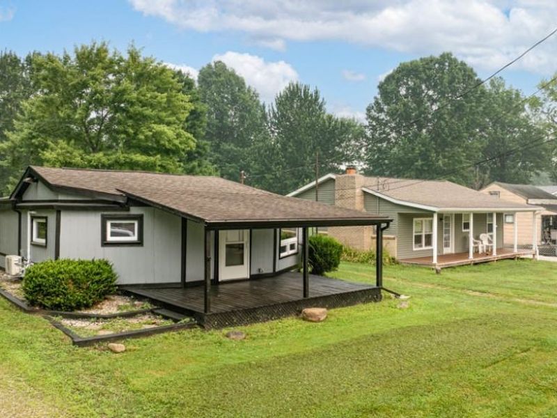 189 Hawthorne Drive, Deerfield, OH 44449 Photo 2