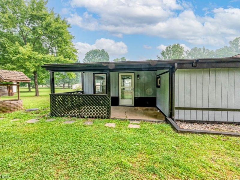 189 Hawthorne Drive, Deerfield, OH 44449 Photo 25