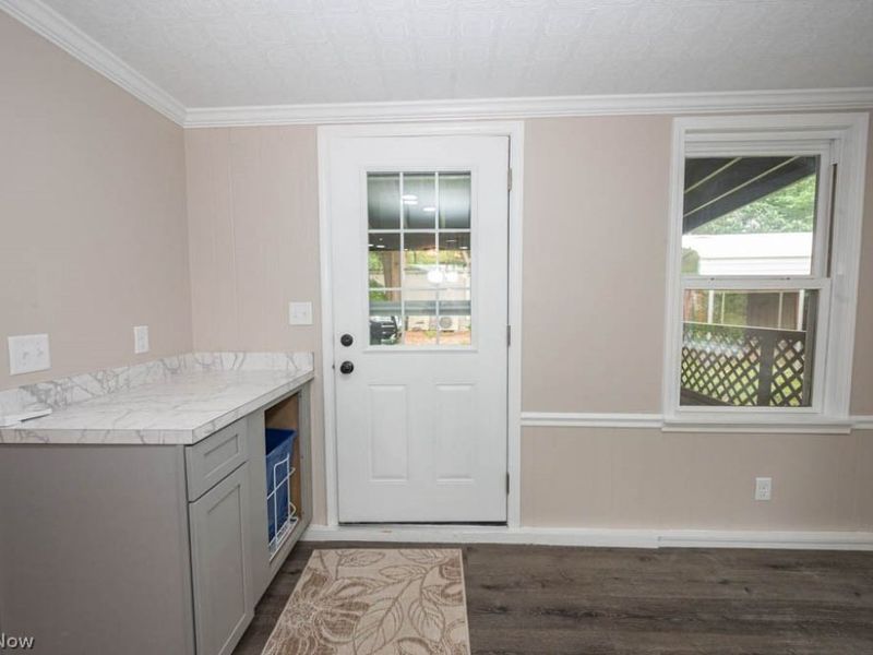 189 Hawthorne Drive, Deerfield, OH 44449 Photo 5