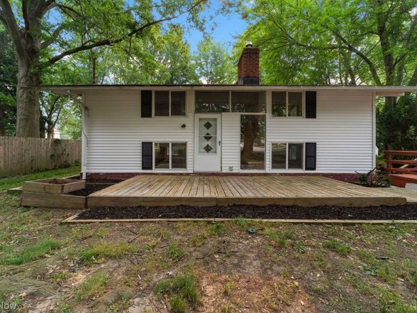 4129 Dover Center Road, North Olmsted, OH 44070