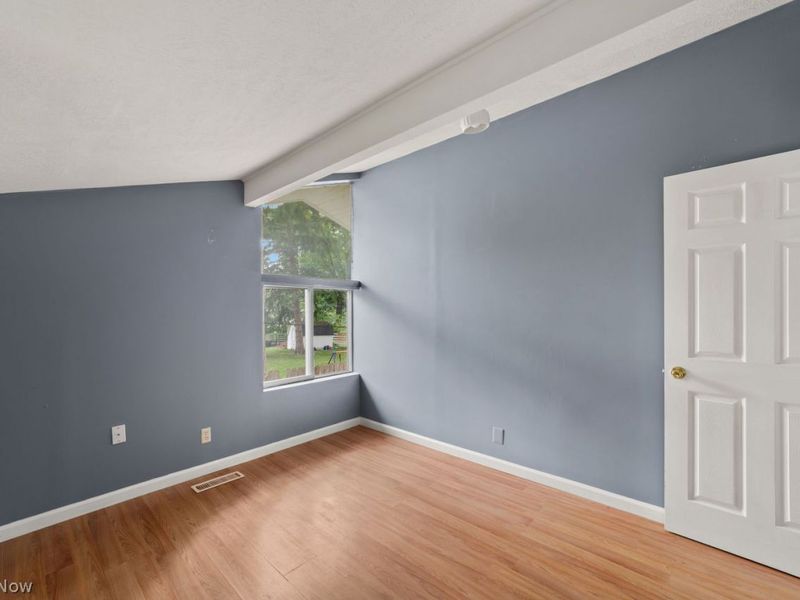 4129 Dover Center Road, North Olmsted, OH 44070 Photo 17