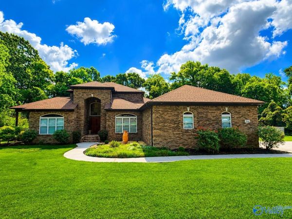 366 Forest Home Drive, Trinity, AL 35673