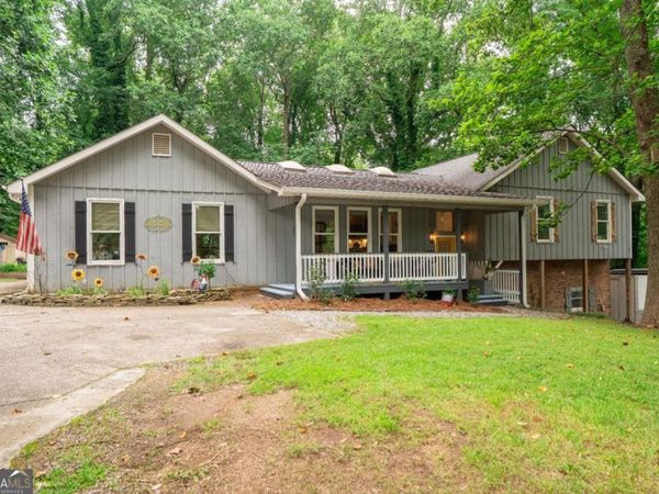 2627 Pinebrook Drive, Gainesville, GA 30506