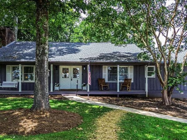 3039 Manor Ridge Drive, Gainesville, GA 30506