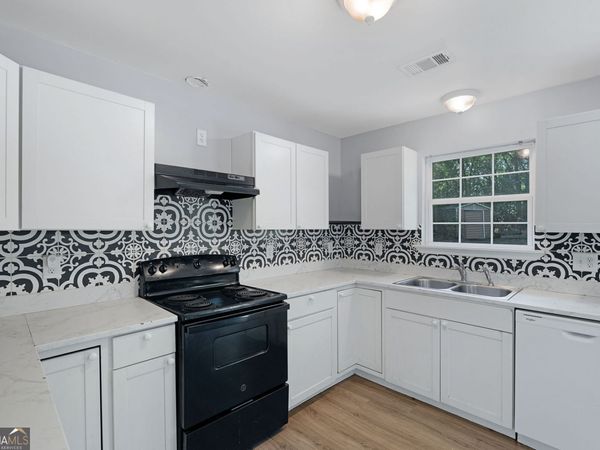 4216 W Oak Drive, Macon, GA 31210