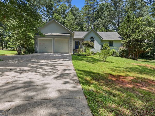 419 Thornwood Circle, Mount Airy, GA 30563