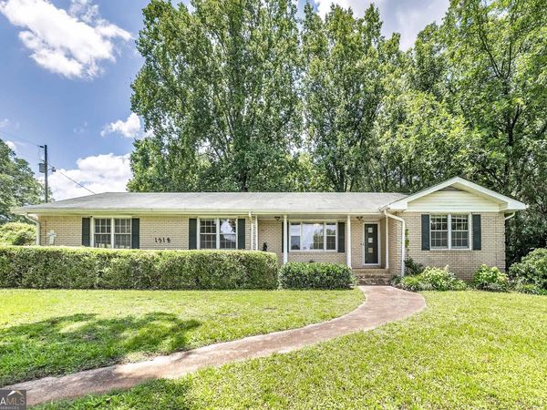 1318 E Lake Road, Mcdonough, GA 30252
