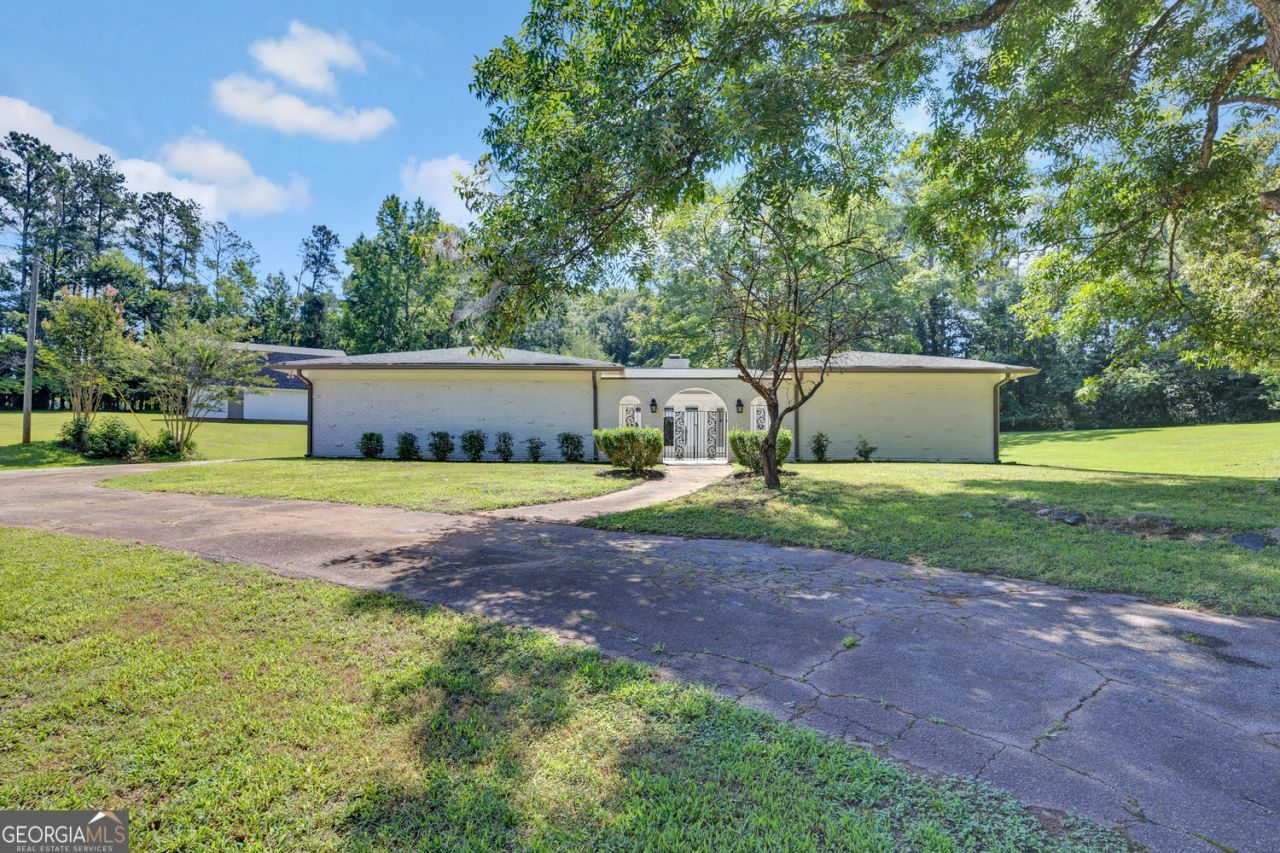 18 Valley Trail, Covington, GA 30014 Main Photo