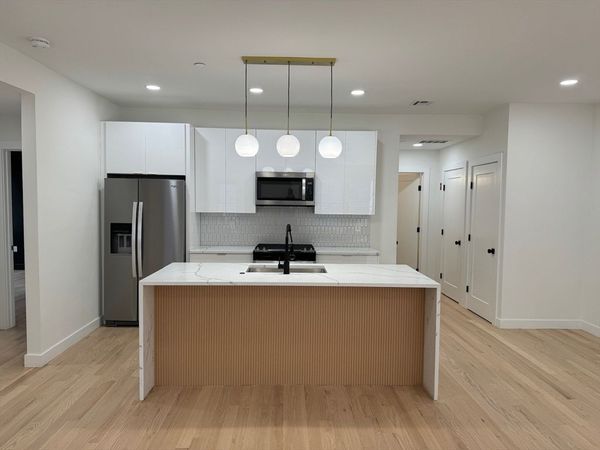 43 Withington St, Unit 4, Boston, MA 02124