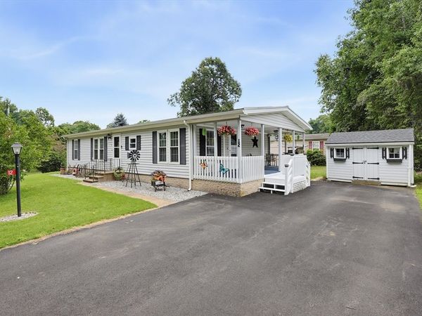 12 Fox Run, Brookfield, MA 01506