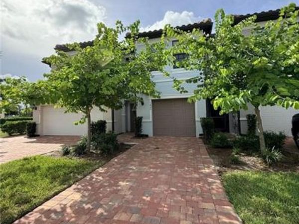 1425 Weeping Willow CT, CAPE CORAL, FL 33909