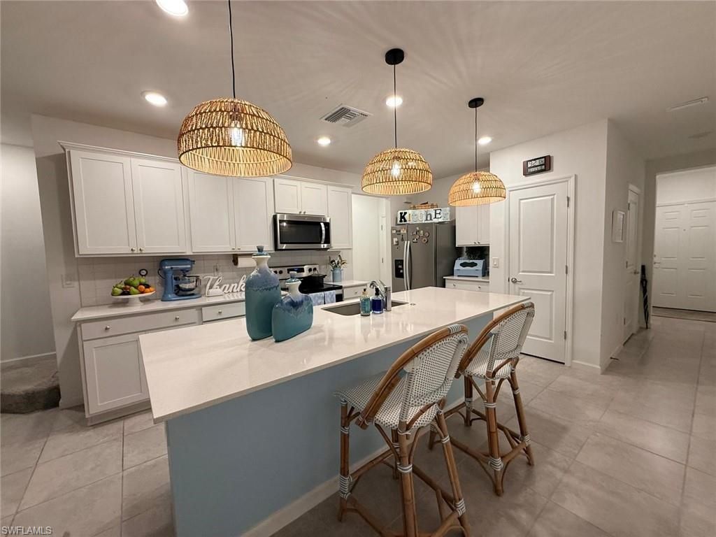 1425 Weeping Willow Ct, Cape Coral, FL 33909 Photo