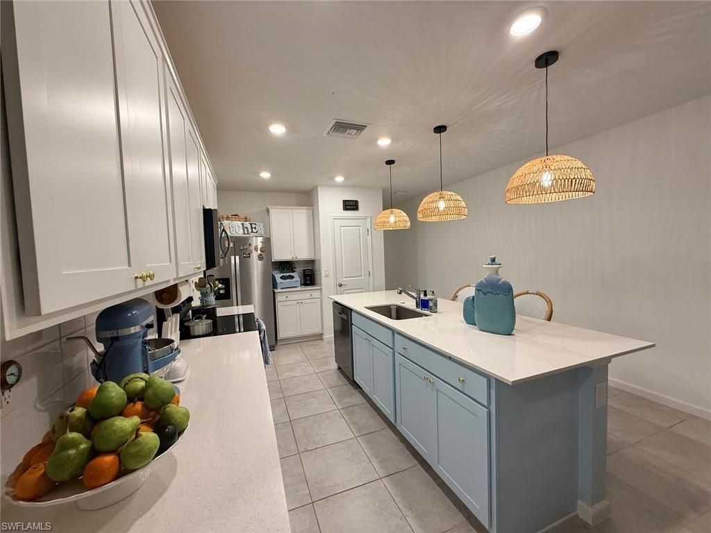 1425 Weeping Willow Ct, Cape Coral, FL 33909 Photo